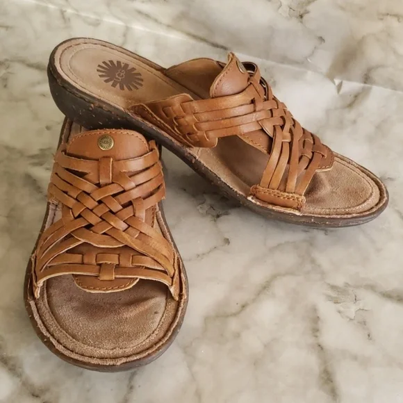 UGG women's brown woven huarache woman sandals
